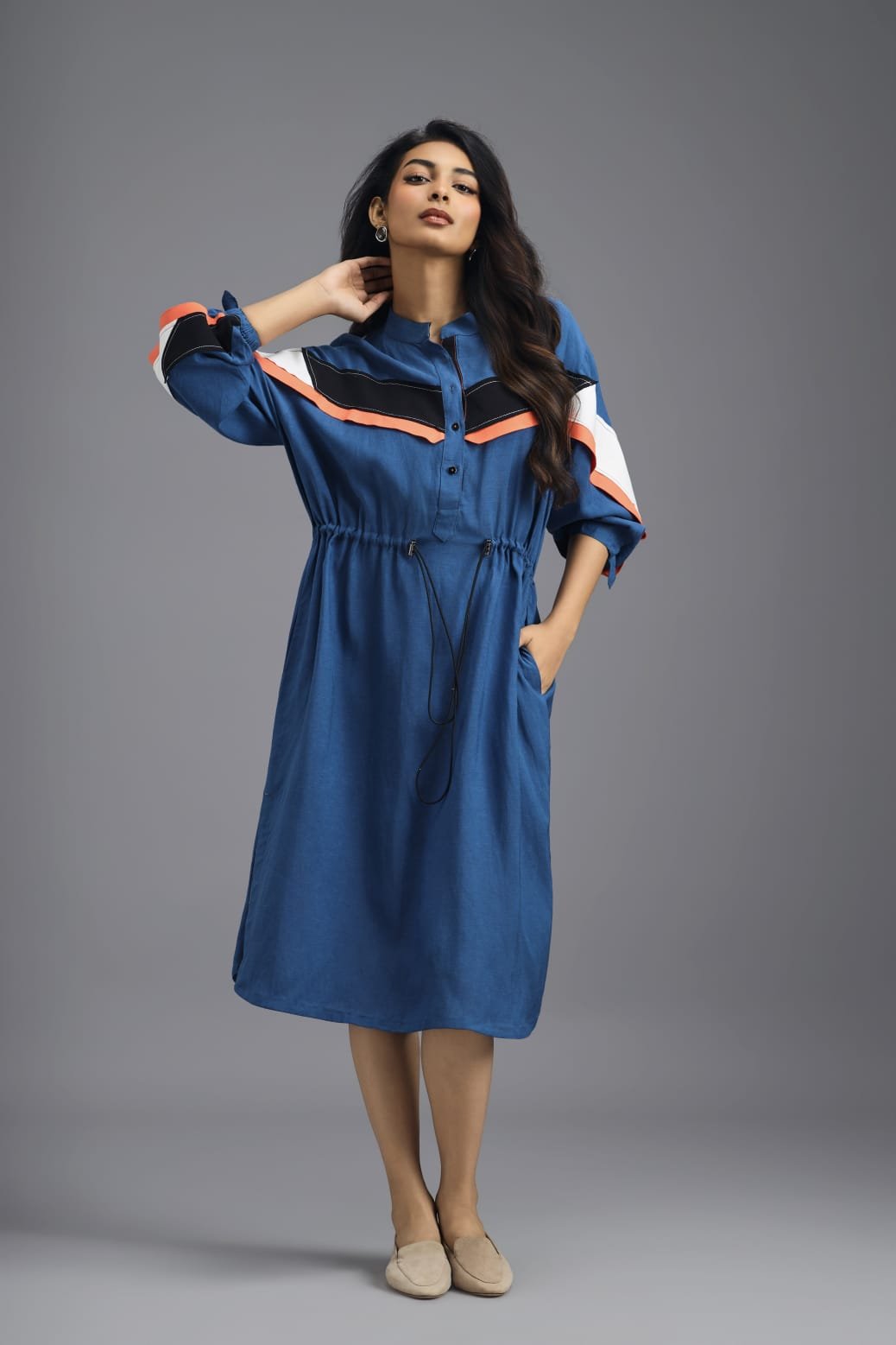 BLUE RELAXED FIT MIDI DRESS