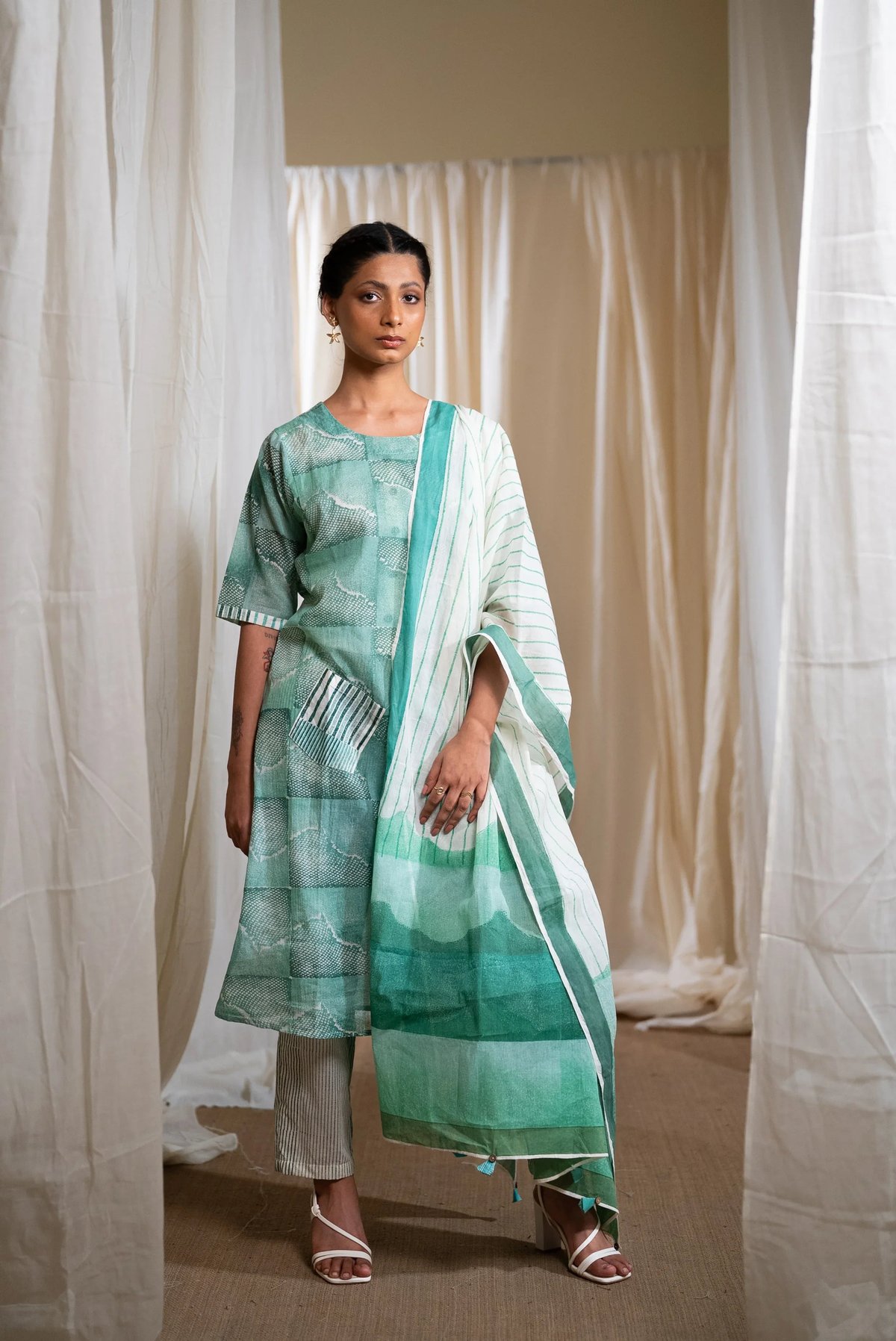 Honeycomb Kurta Set (Set Of 3)