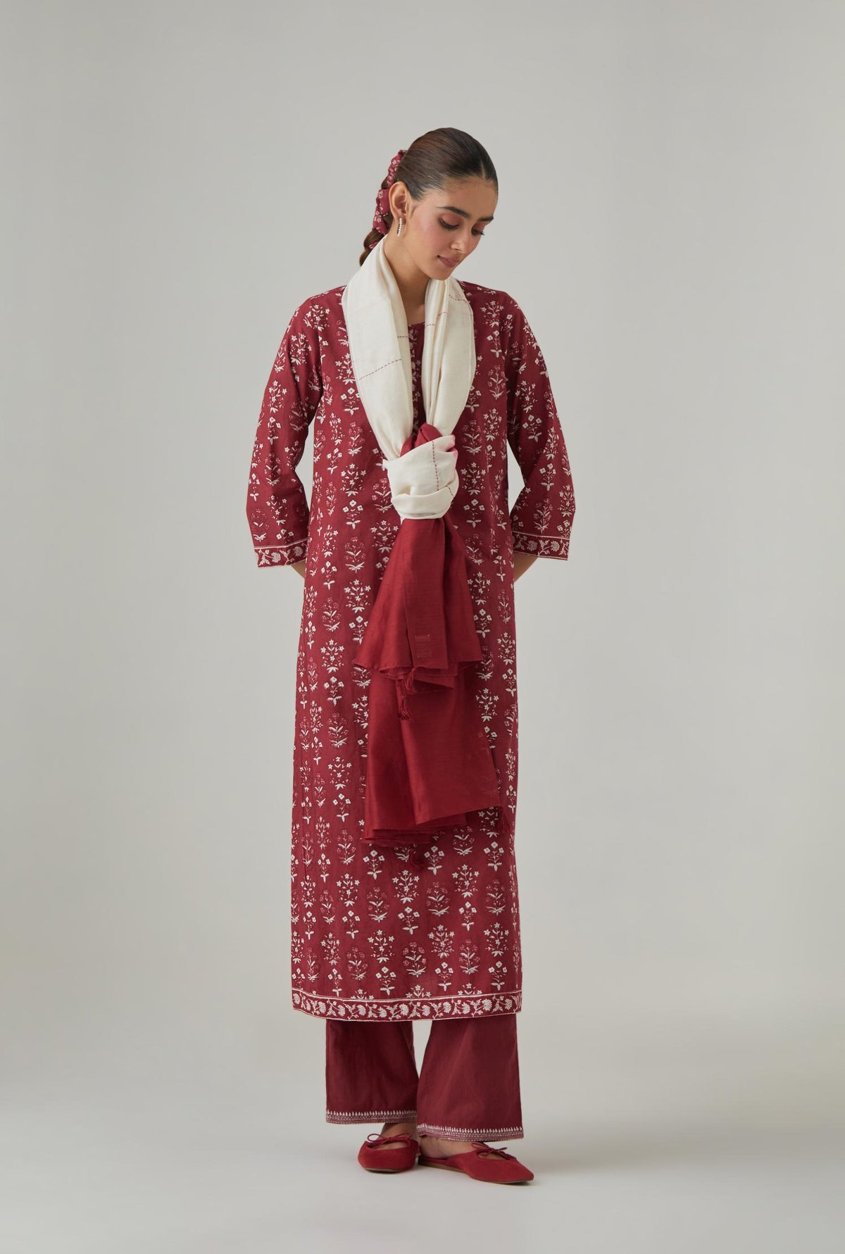 Hand Block Printed Straight Kurta With Sleeve Big Flower Pant