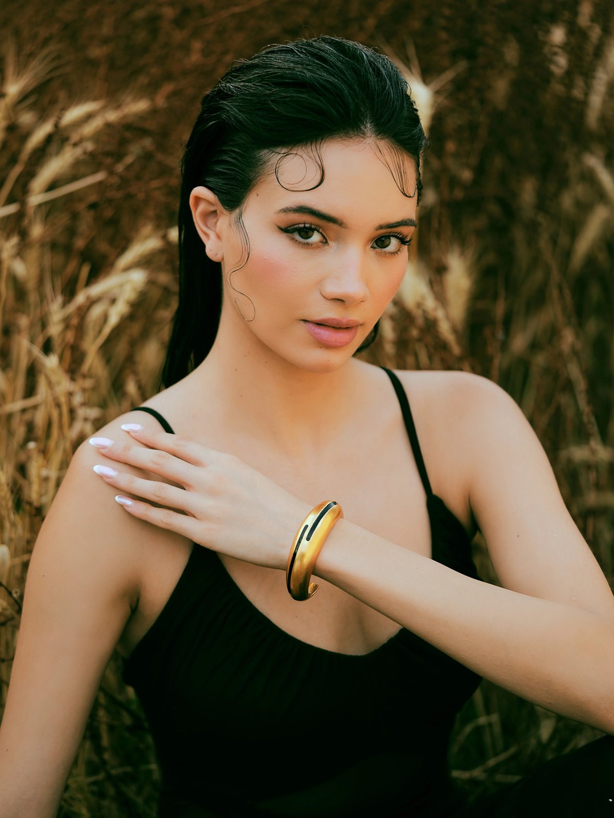 Circlet Enamel Gold Bangle