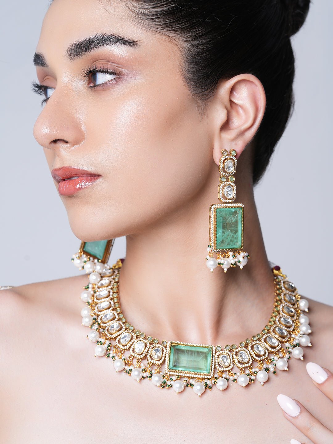 Designer Single Stone Kundan Necklace Set