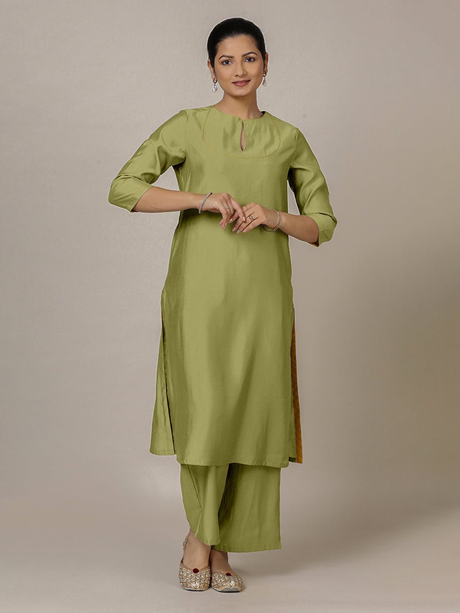 Zoya Rozaana Kurta Set