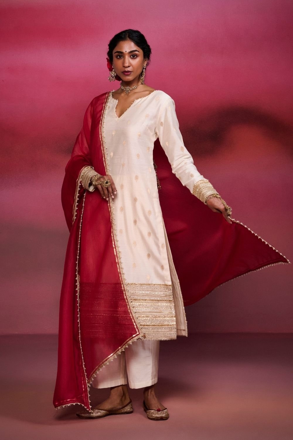 Mogra White Banarasi Brocade Straight Kurta Set