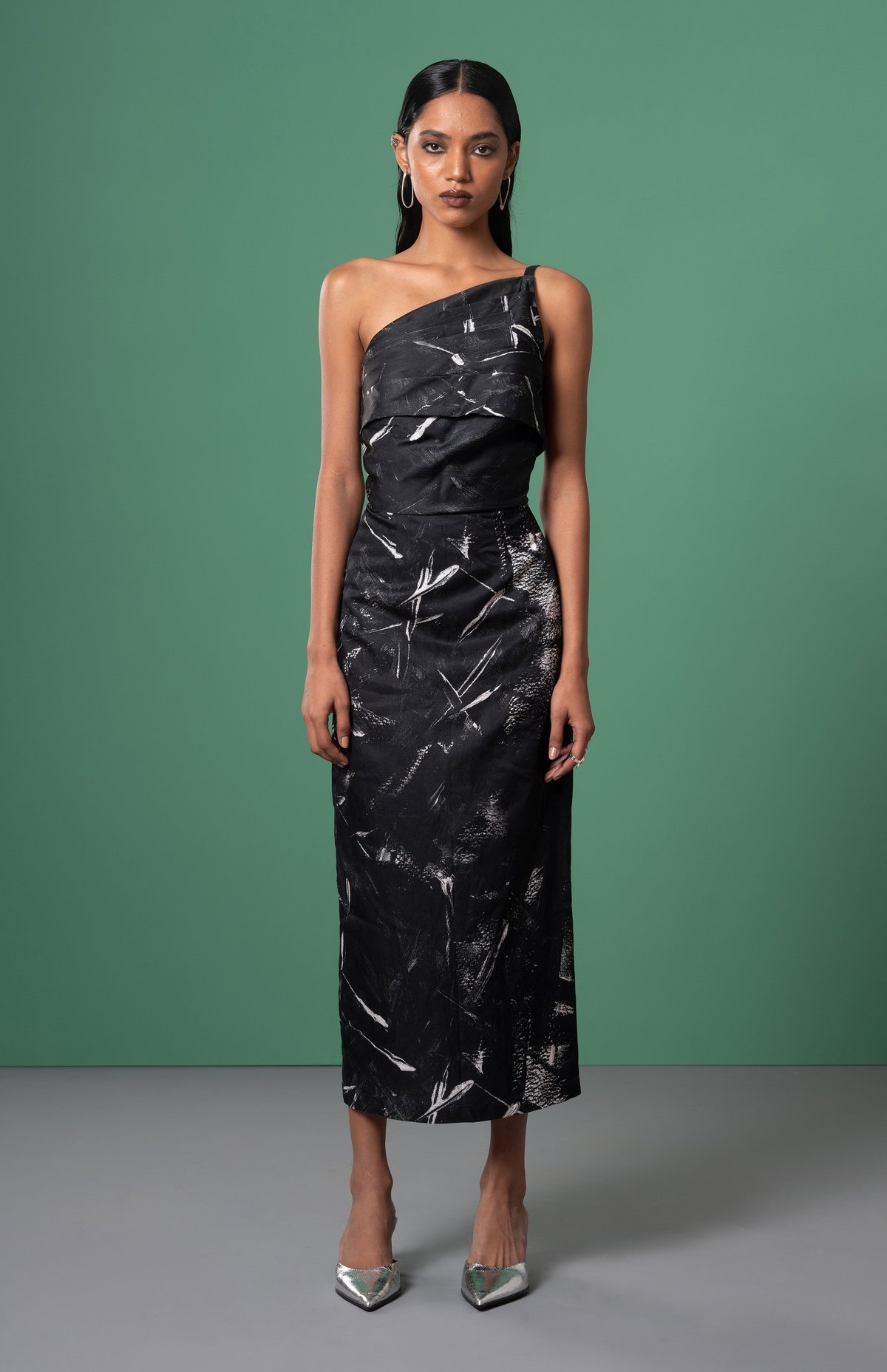 Black Abstract Print One-Shoulder Bodycon Midi Dress