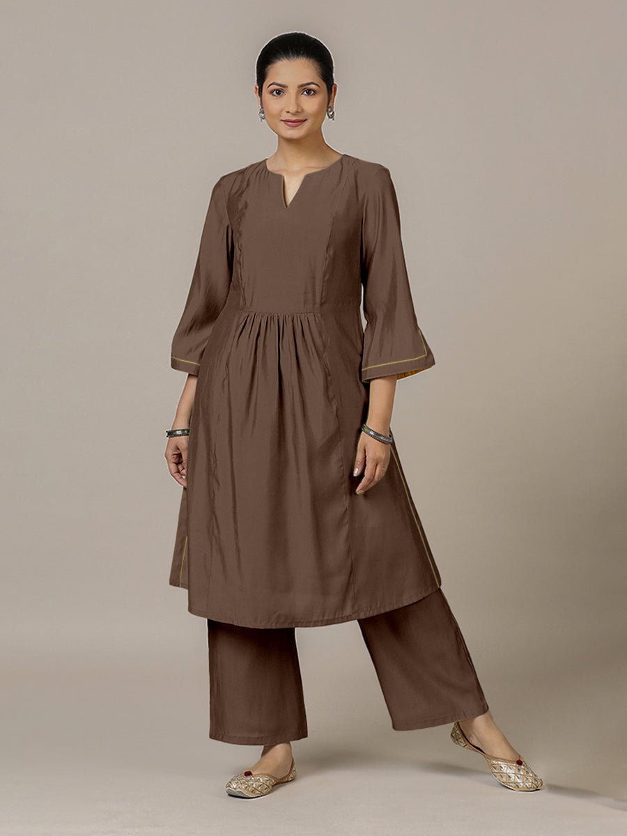 Nimrat Rozaana Kurta