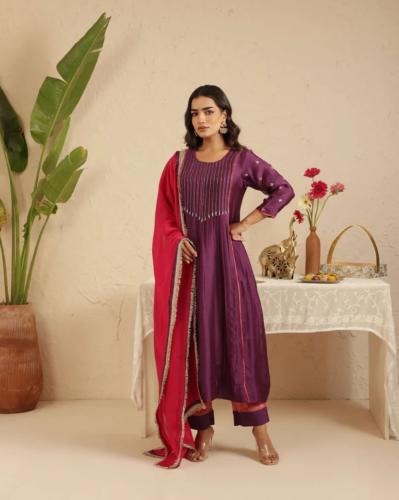Gulabik Purple Cut Daana Tassel Suit Set
