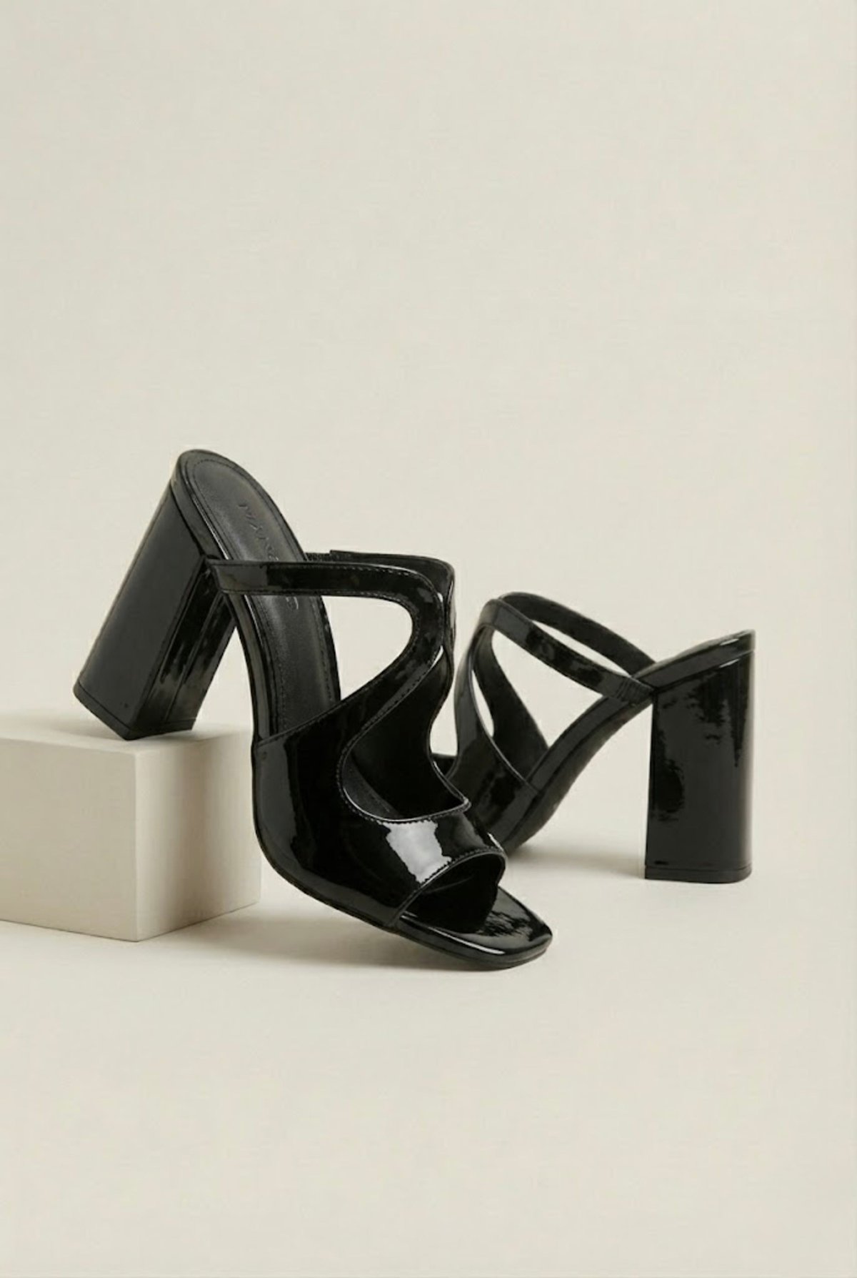 Patent Cross Mule
