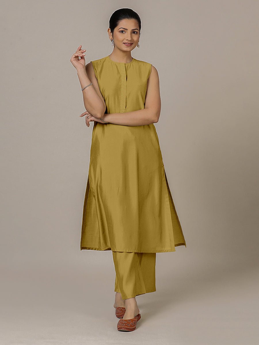 Adah Rozaana Kurta