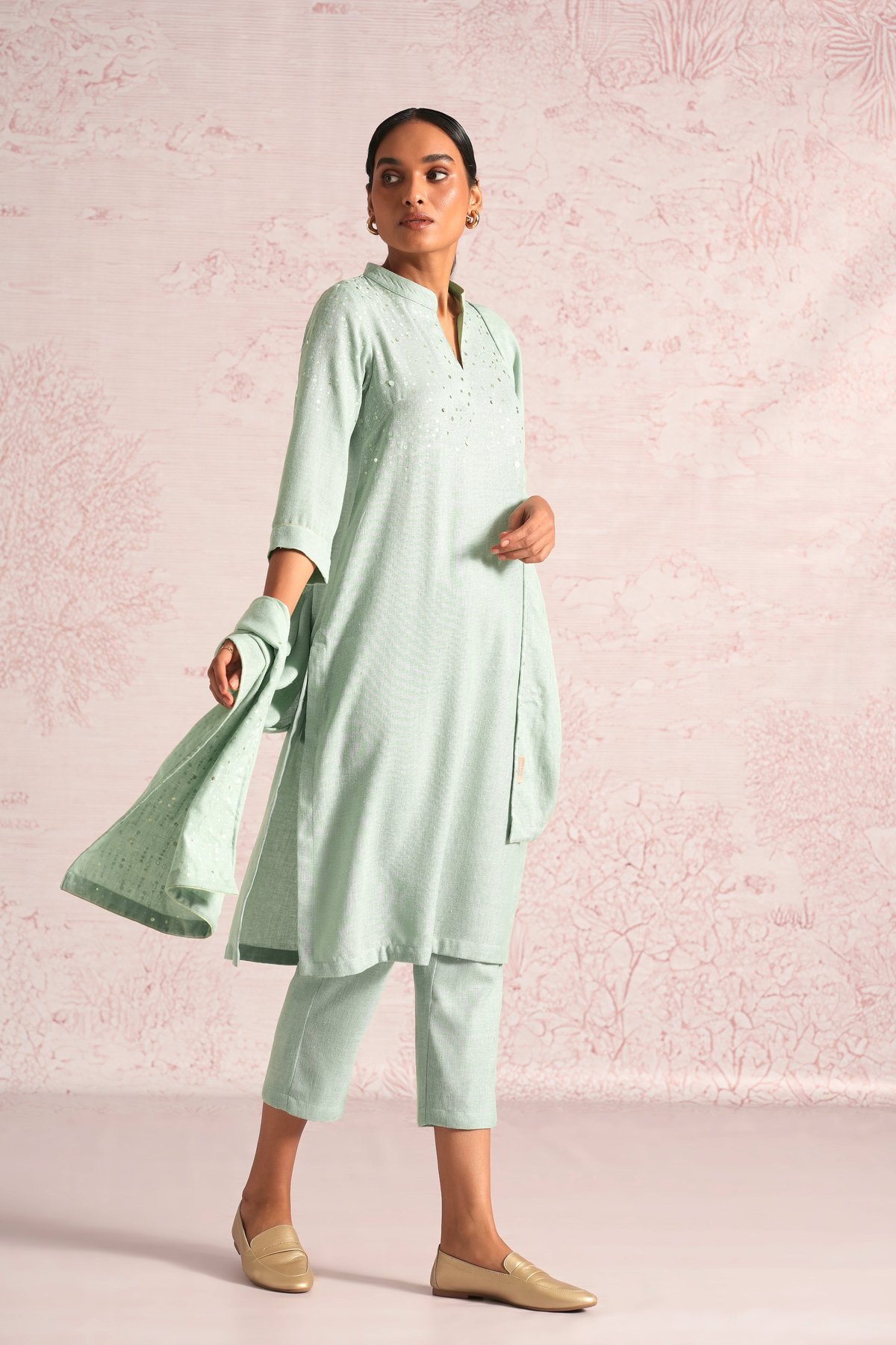 Shimmer Strings Kurta Set With Dupatta