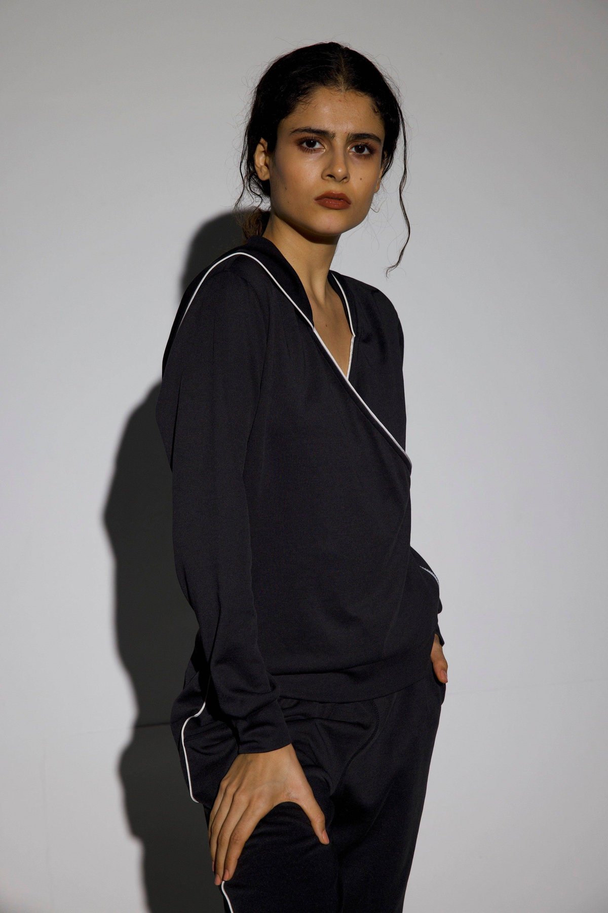 WRAP HOODIE