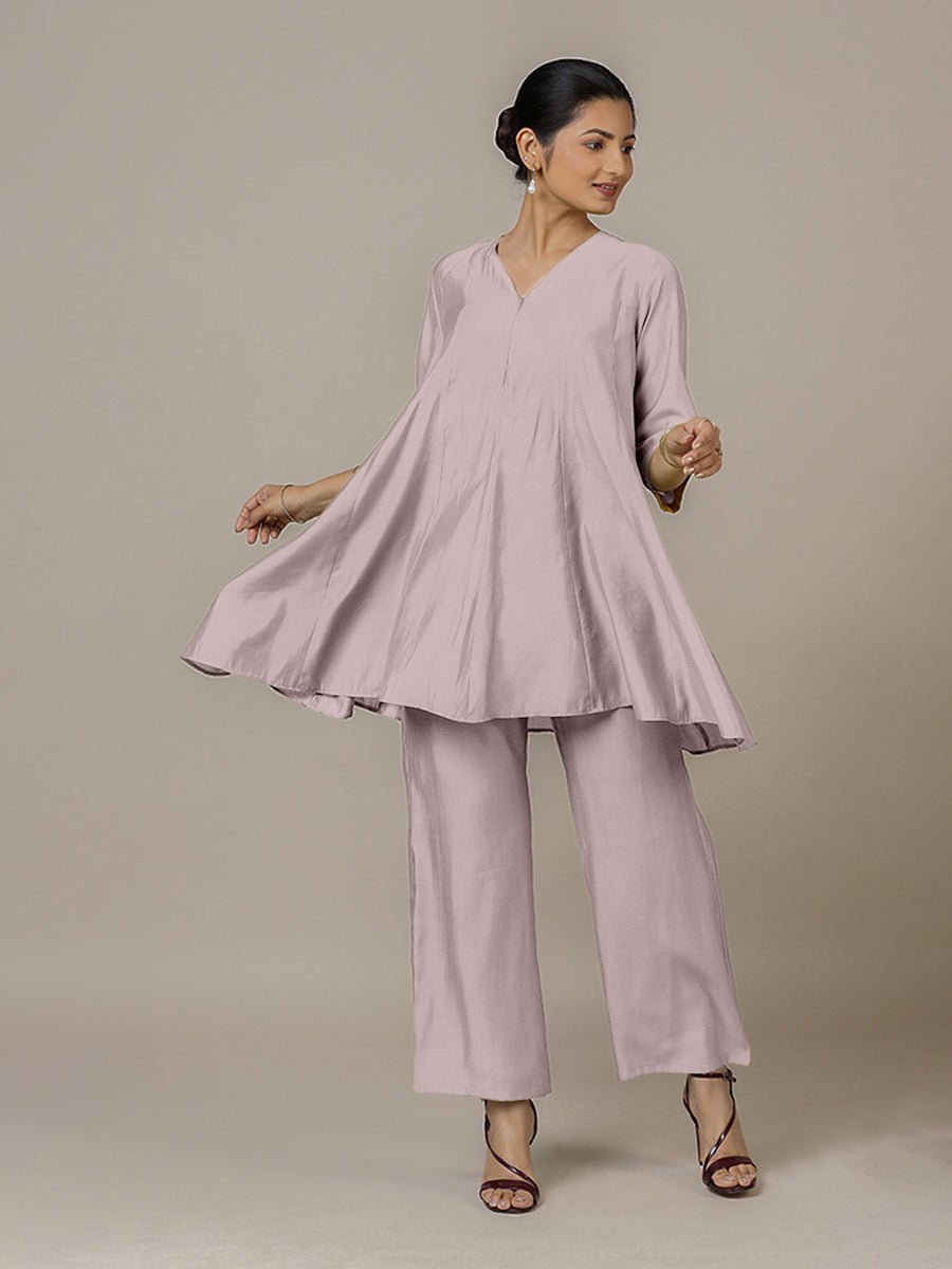 Tuhi Rozaana Kurta Set