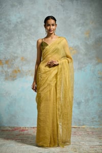 Saree with Unstitched blouse