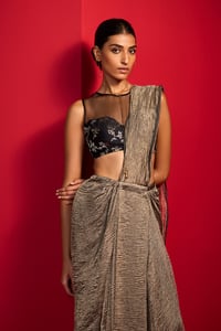 Saree with Unstitched blouse
