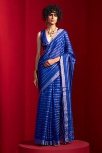Saree with Unstitched blouse