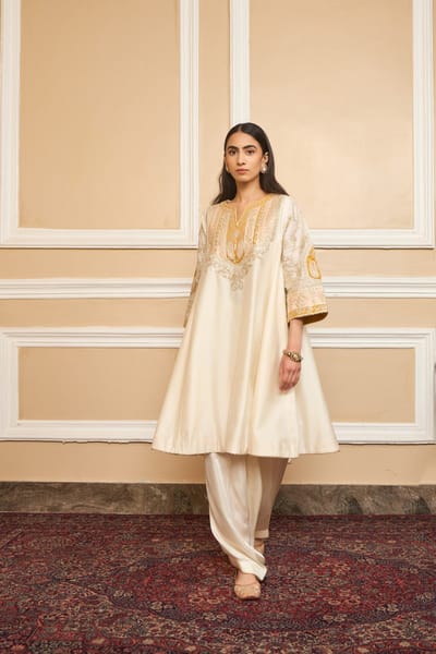 Daisy Ivory Kalidaar Choga Kurta Set with Salwar