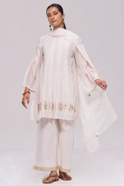 Ivory Mul-Chanderi Kurta Set
