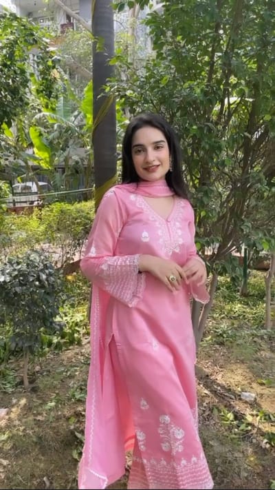 Pink Chanderi Straight Kurta Set with Thread Embroidery