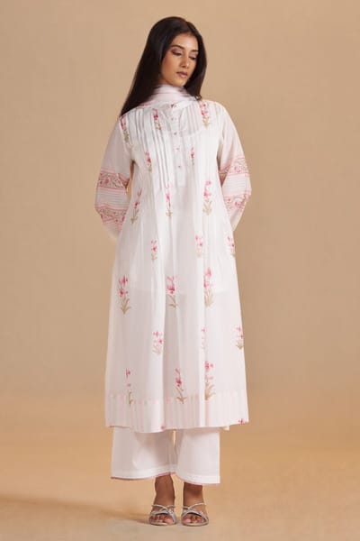 Swan White A-Line Floral Printed Kurta Set with Dupatta