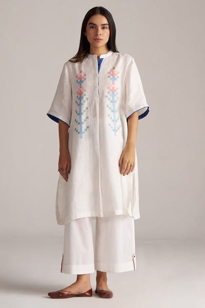 White Linen Embroidered Kurta and Pants Co-ord Set
