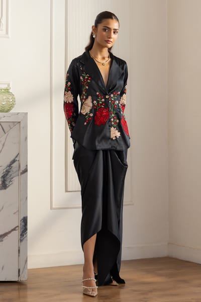 Applique Bloom Blazer Skirt Set