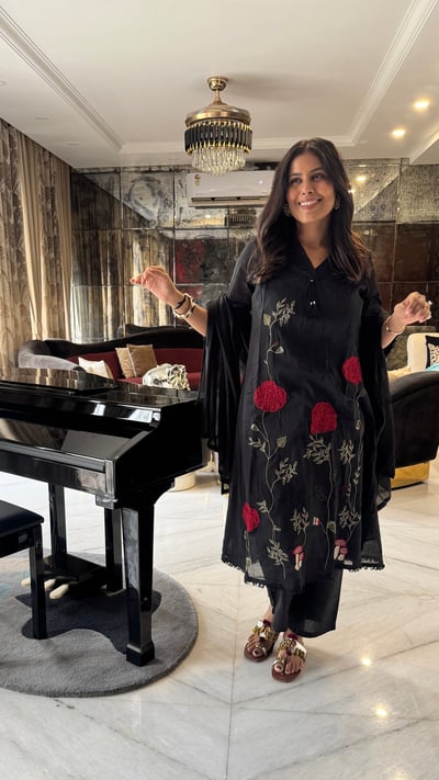 Black Rose Applique Kurta Set