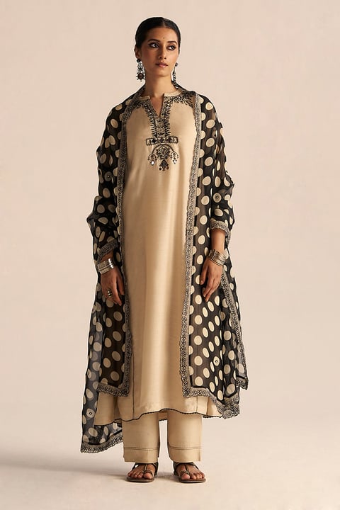 Chikoo Kurta Set With Dupatta