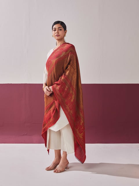 Wool Reversible Zari Stole