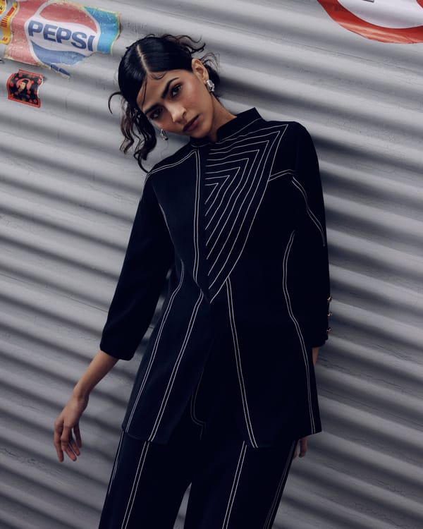 Black Geometric Print Mandarin Collar Shirt — Veera Wear