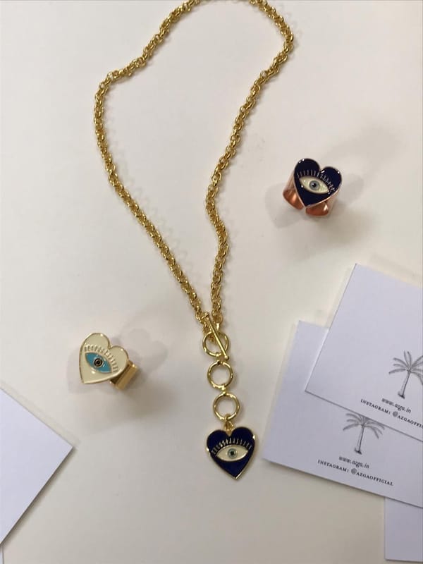 Heart Eye Toggle Neck Chain - Gold — Azga