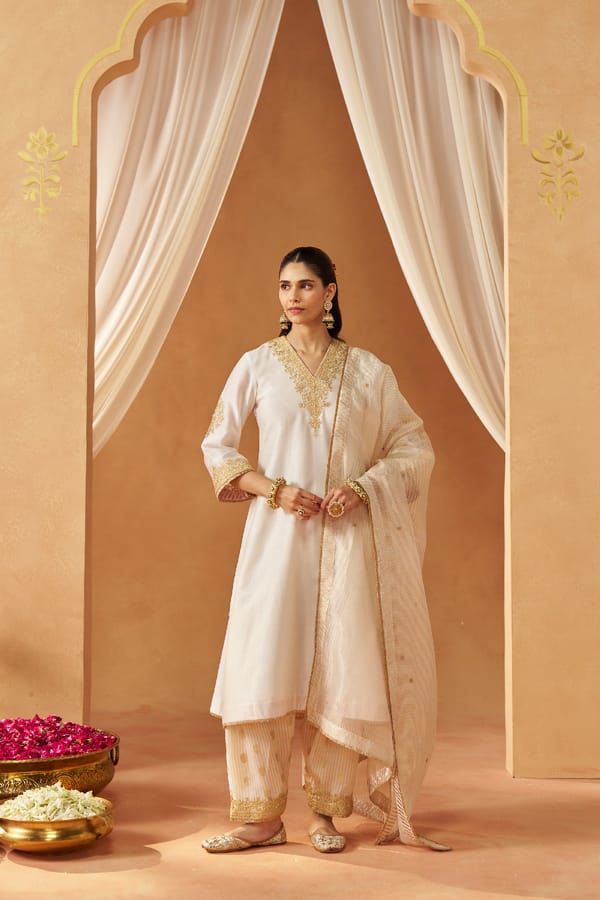Liana Chauga With Salwar — Sheetal Batra