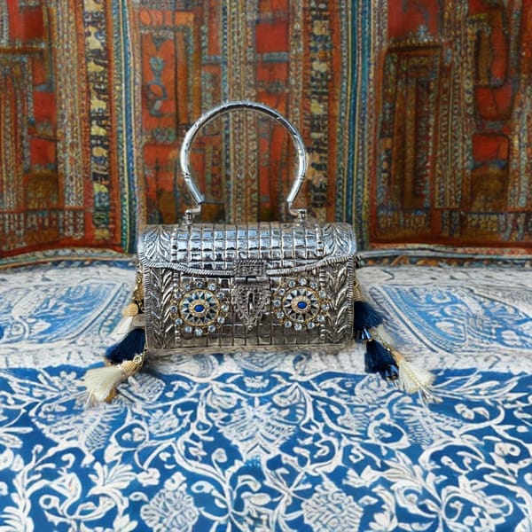 The Avni Bag — Adwita