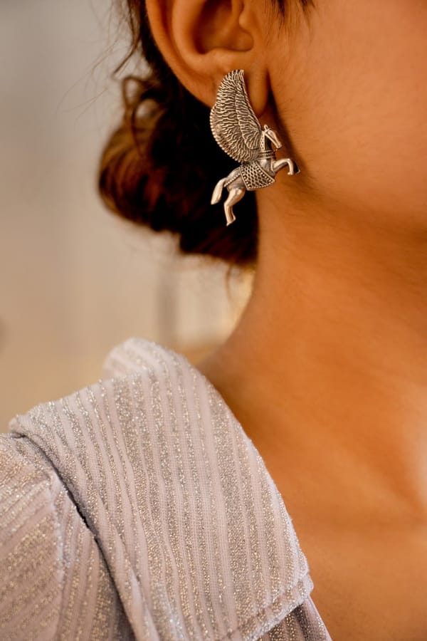 Tattva Statement Shaahi Ghoda Stud Earring — Shyle