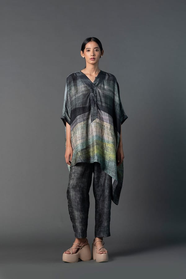 Array Abstract Charcoal Grey Kurta Set — CLOS
