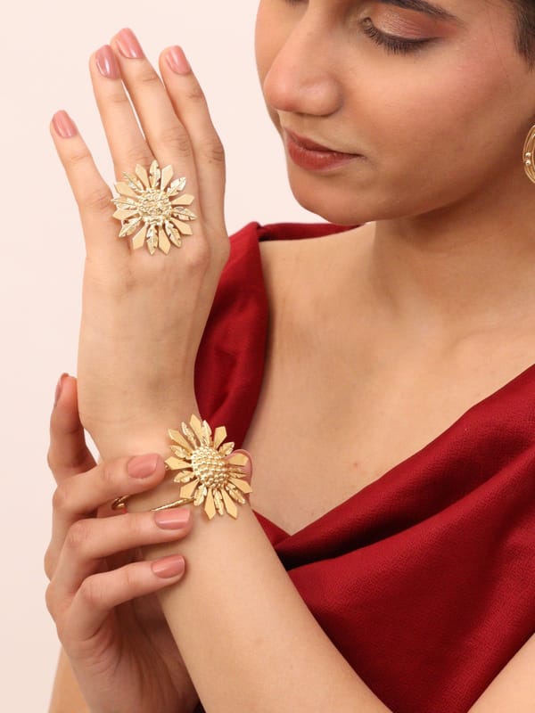 Aroosha Bracelet for Women 18K Gold Plated — Viana Jewels
