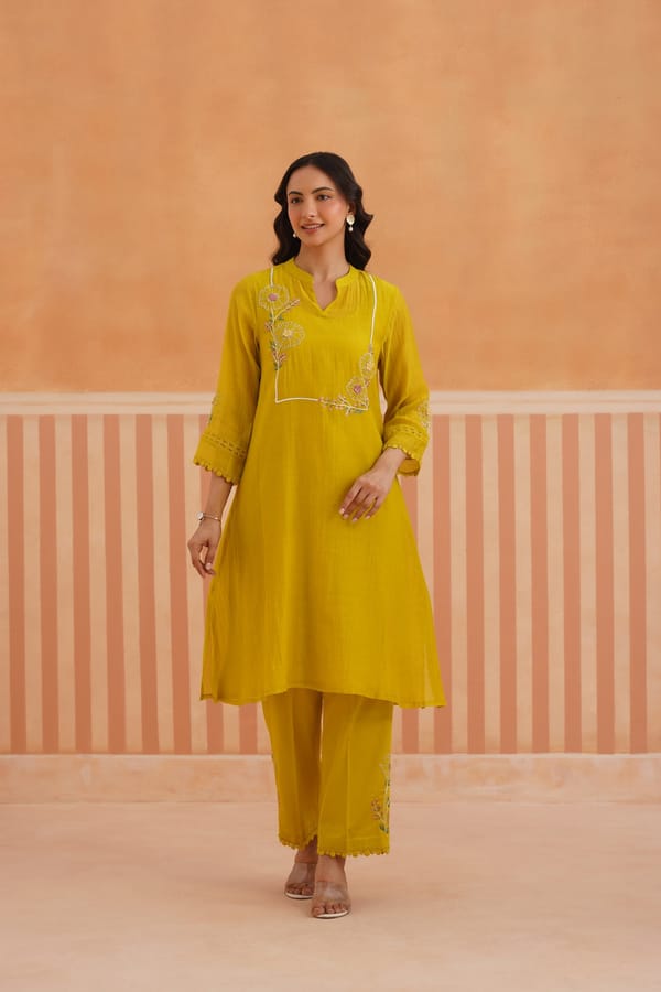 Tunic set with Dori Floral Embroidery — Omi Clothing
