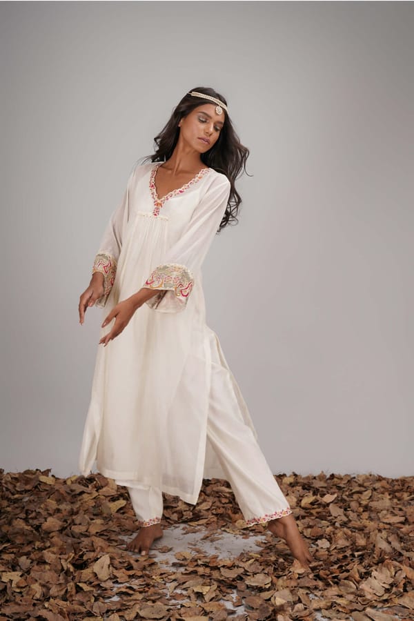 Straight Chanderi Kurta With Cuff Embroidery — Kyra