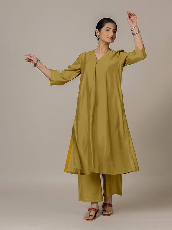 Alisha Rozaana Kurta Set — BINKS