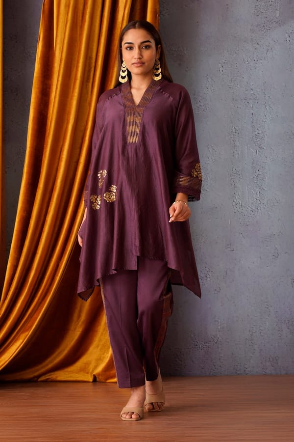 Sequin Flower Patch Embroidered Asymmetric Tunic with V-Neck and Side Stripe Pants — Omi Clothing