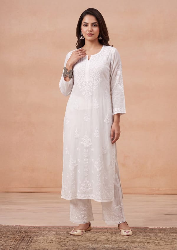 Solid Women'S Straight Kurta With Pockets — House Of Chikankari