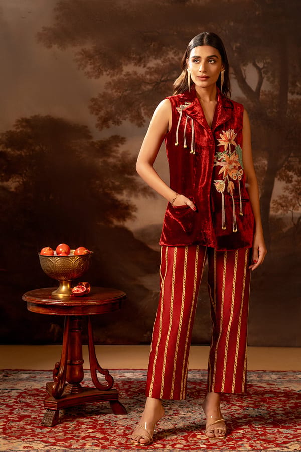 Aarani Embroidered Blazer Set — SOUP by Sougat Paul