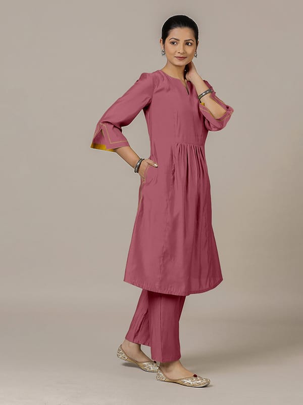 Nimrat Rozaana Kurta Set — BINKS