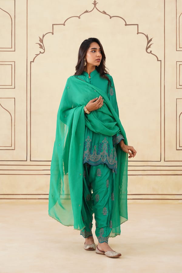 Emerald Green Embroidered Kurta Set with Dupatta — INCHING INDIA