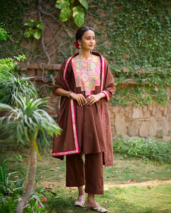 Mithai Stole — Gulabo by Abu Sandeep