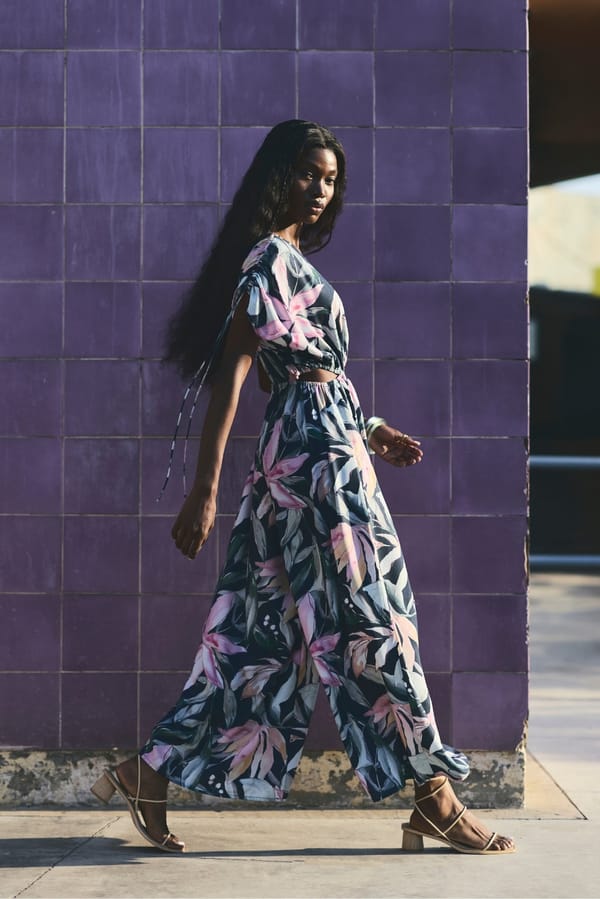 Multicolor Tropical Floral V-Neck Maxi Dress with Drawstring — Muvazo