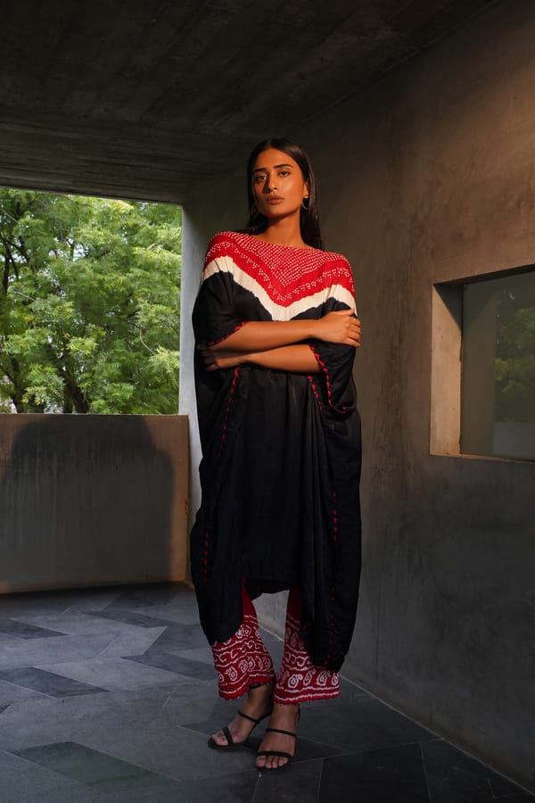 V BH Kaftan — DYELOGUE