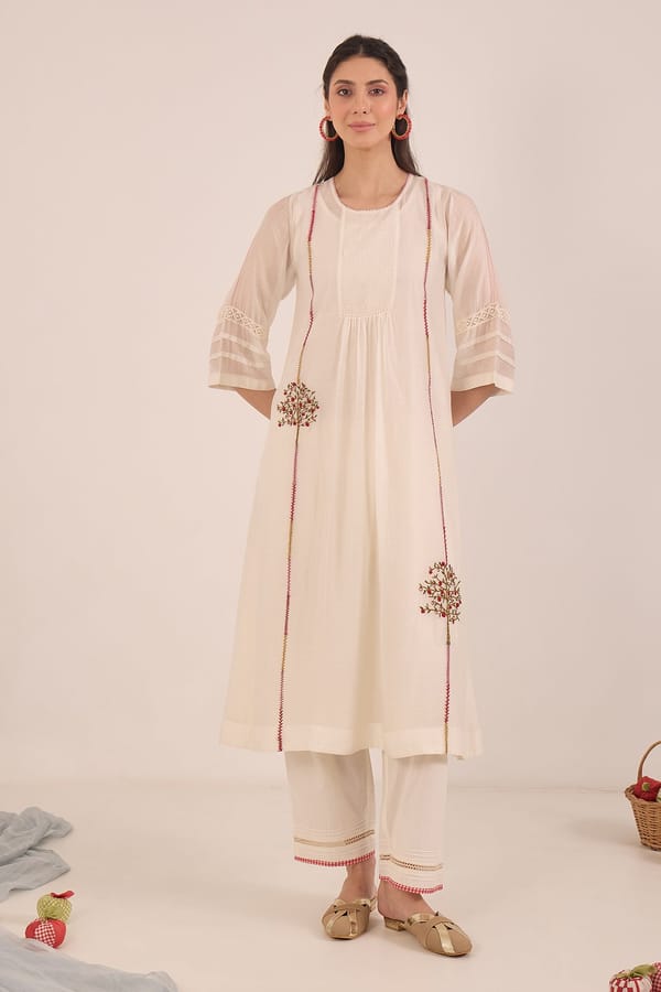 KHUBANI KURTA SET — SHIVANI BHARGAVA
