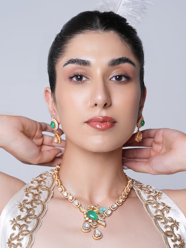 Premium Kundan Peacock Pendant Set — Cao Jewellery