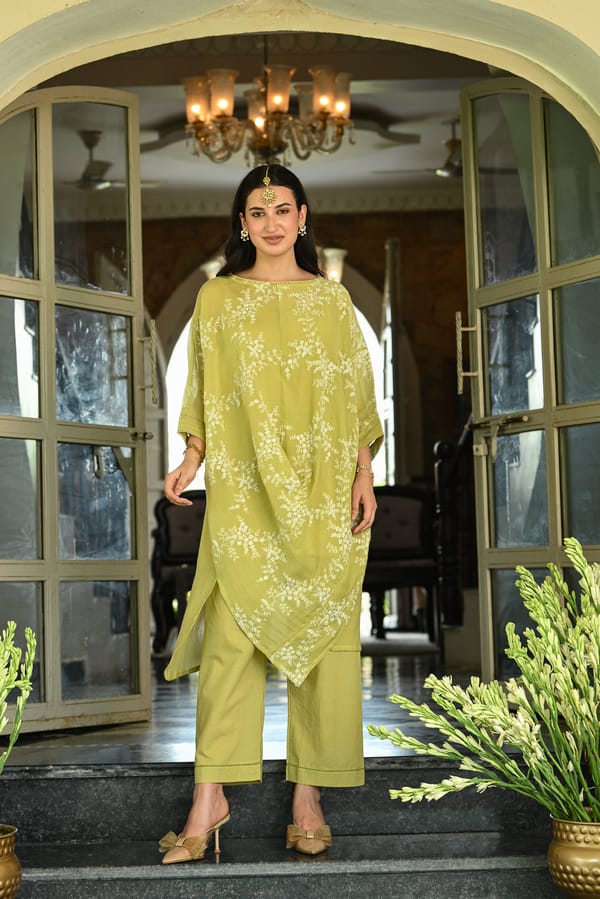Lime Green Thread Embroidered Cowl Pattern Kurta Set-SETOF-2 — MAHEE JAIPUR