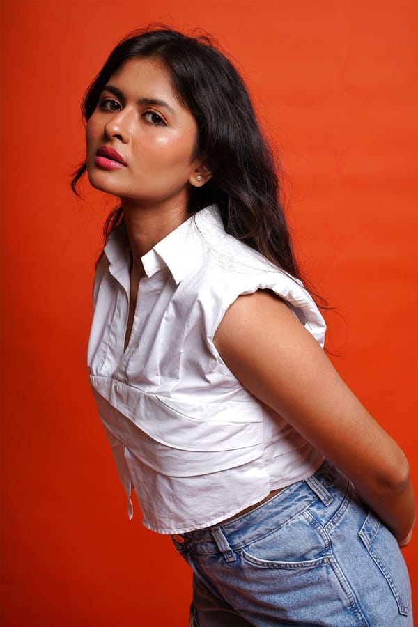 Shoulder Pad Crop — 9899