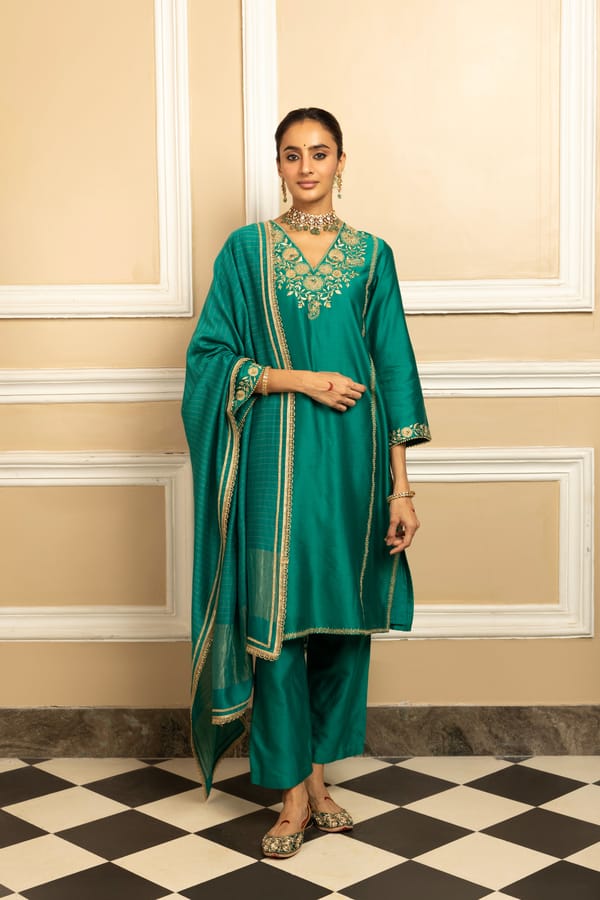 Sanya Silk Chanderi Handcrafted Kurta Set — Dohr India